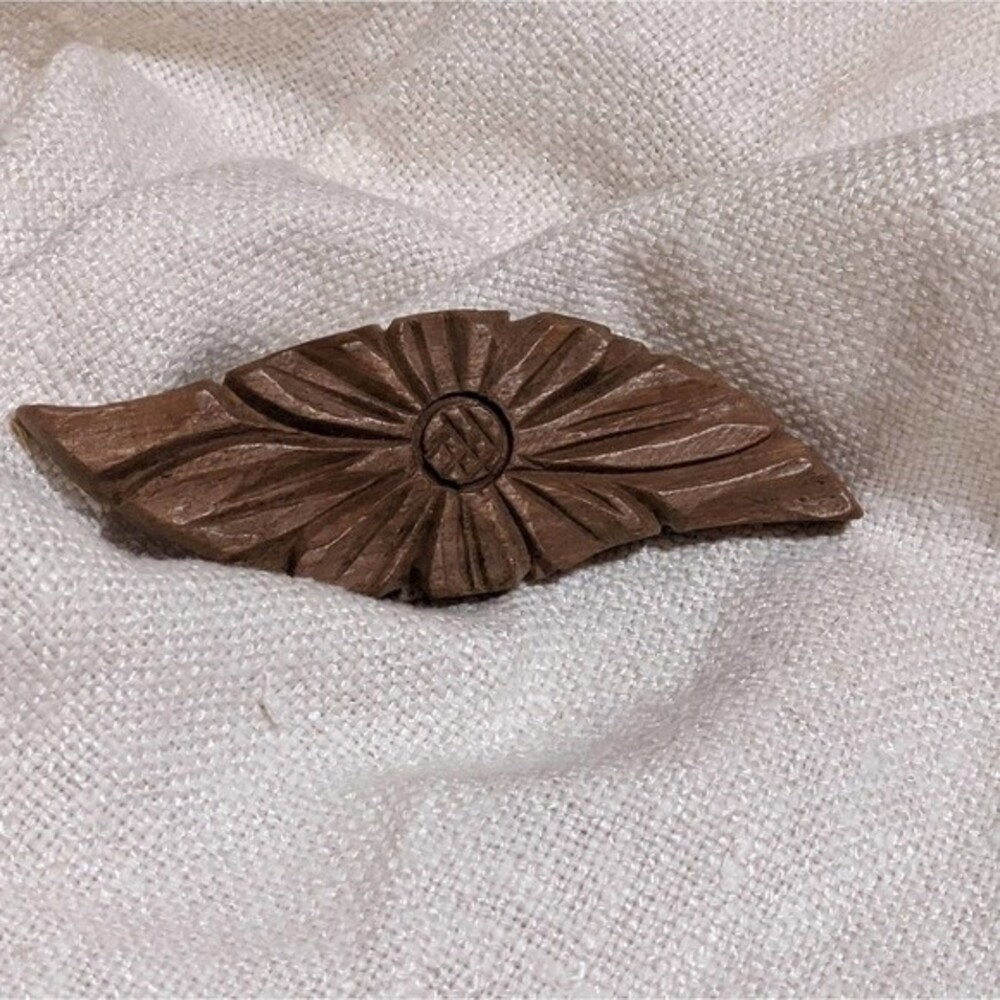 Wooden carved flower pin
